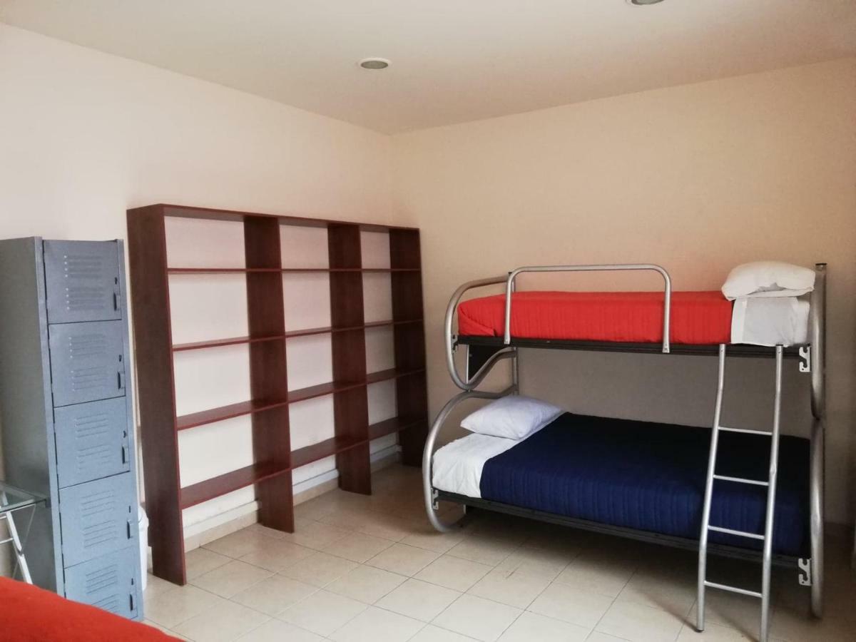 Urbania Hostels Pensión Heroica Puebla de Zaragoza