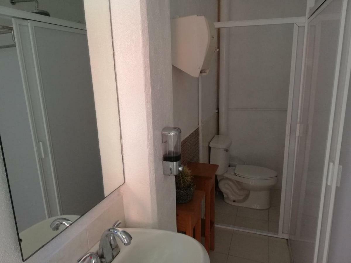 Urbania Hostels *